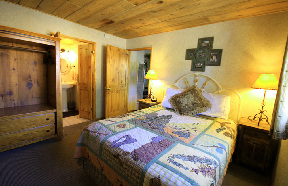 Hillcrest Suites & Cabins Big Bear Lake Exteriör bild